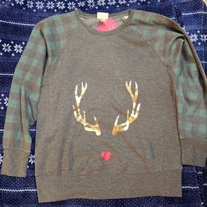 NWT Ingrid & Isabel Reindeer Holiday Sweatshirt XS